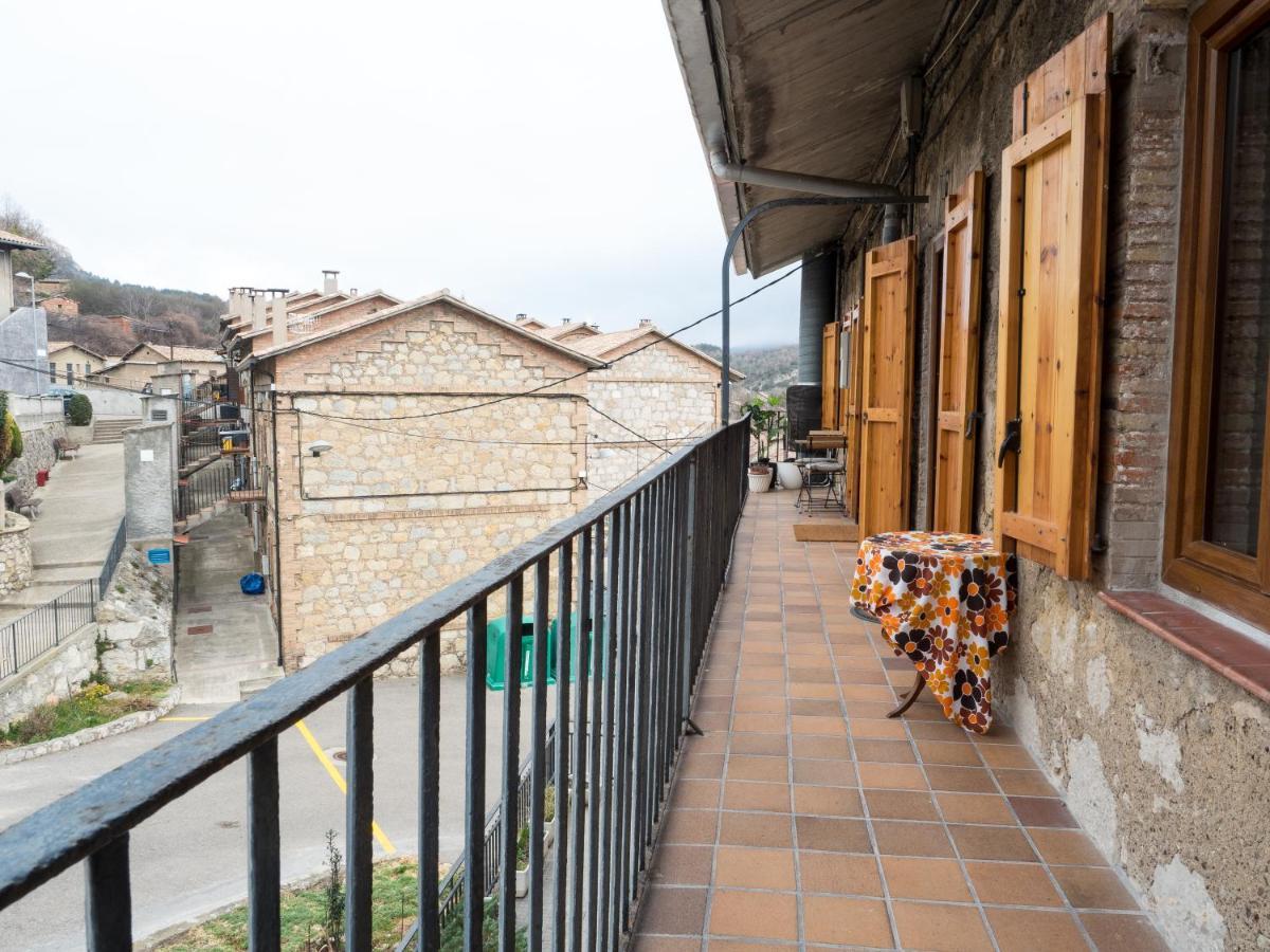 Acogedor Apartamento Entre Montanas Sant Corneli Exterior photo